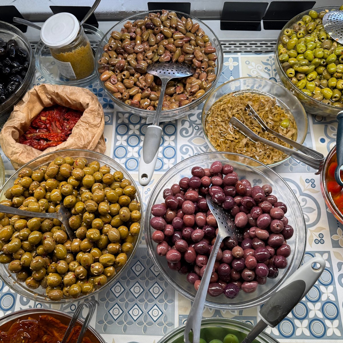 Olive verdi e nere selezionate